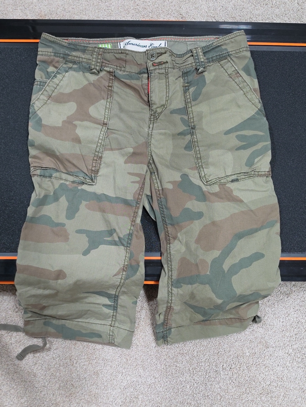 American Eagle Outfitters Camo Cargo Shorts - Olive/Brown